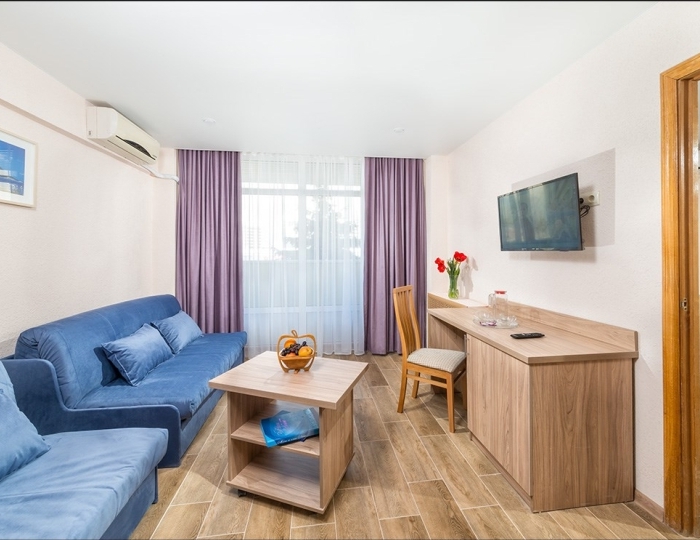 Стандартный 2-местный 2-комнатный корпус 7 - Санаторий «Анапа»